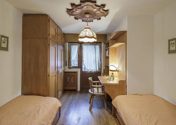 Villa Riadezeto - Stayincortina