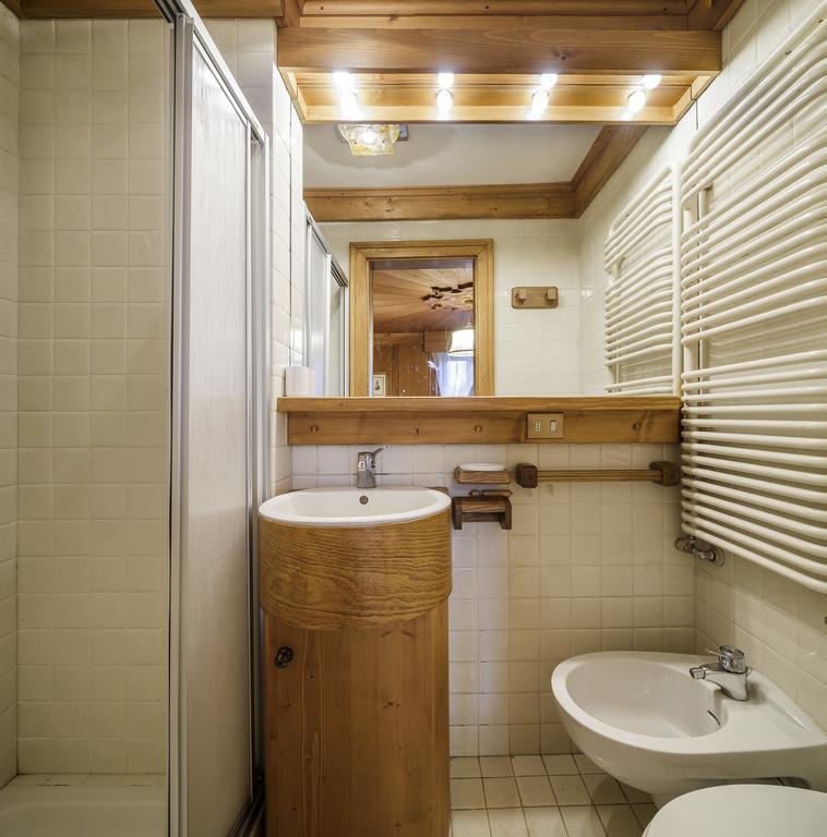 Riadezeto - Stayincortina *